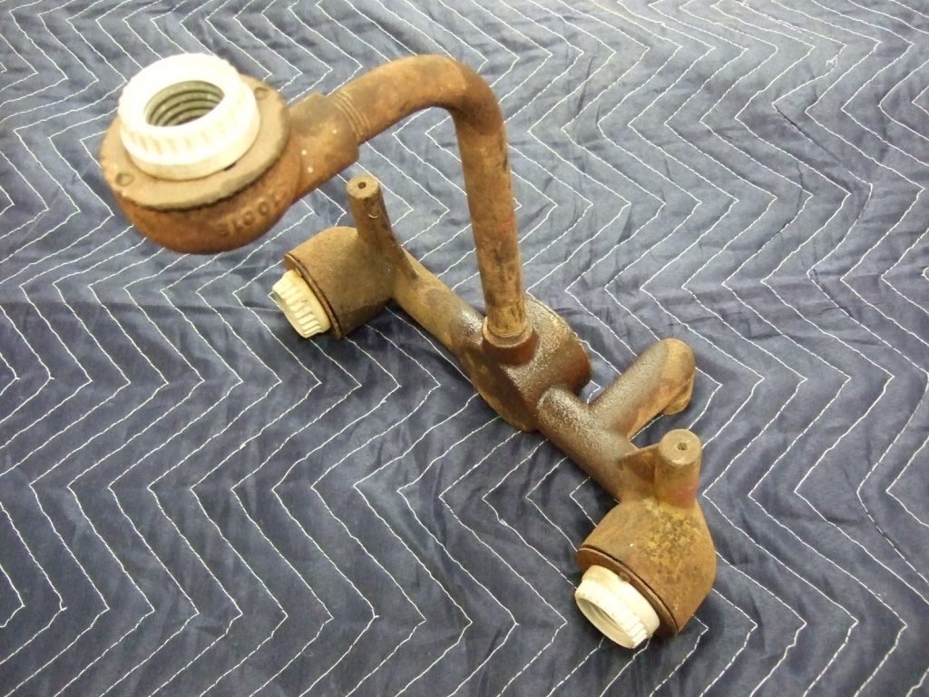 Wayne 70 2 Ad Glass Light Manifold