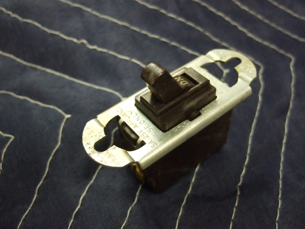 MS 70 Electrical Light Switch