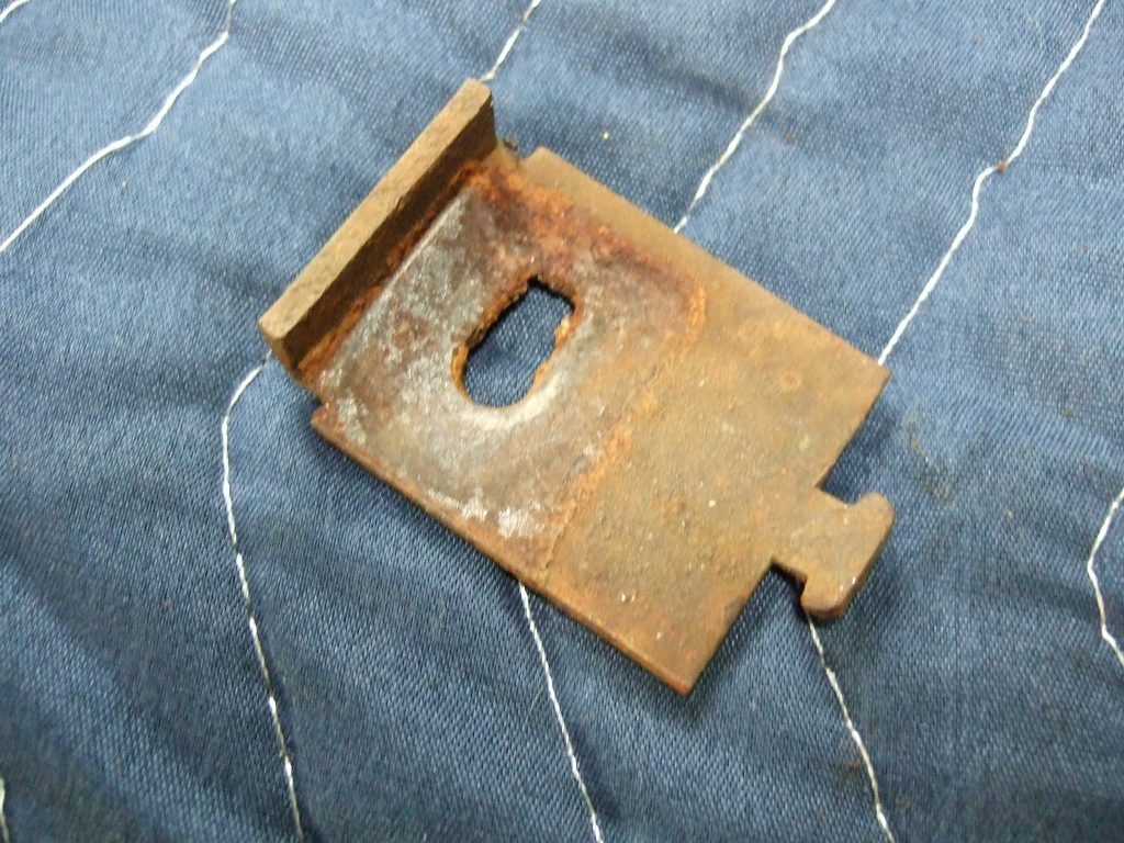 Tokheim 39 Door Latch Bar Bracket